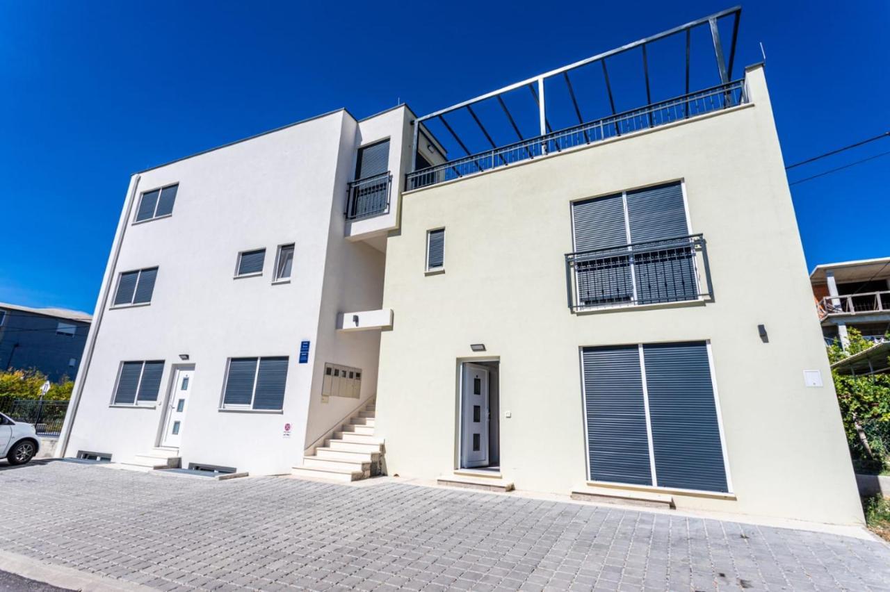 Ferienhaus Maestral - Kastel Kambelovac Kastela Exterior photo